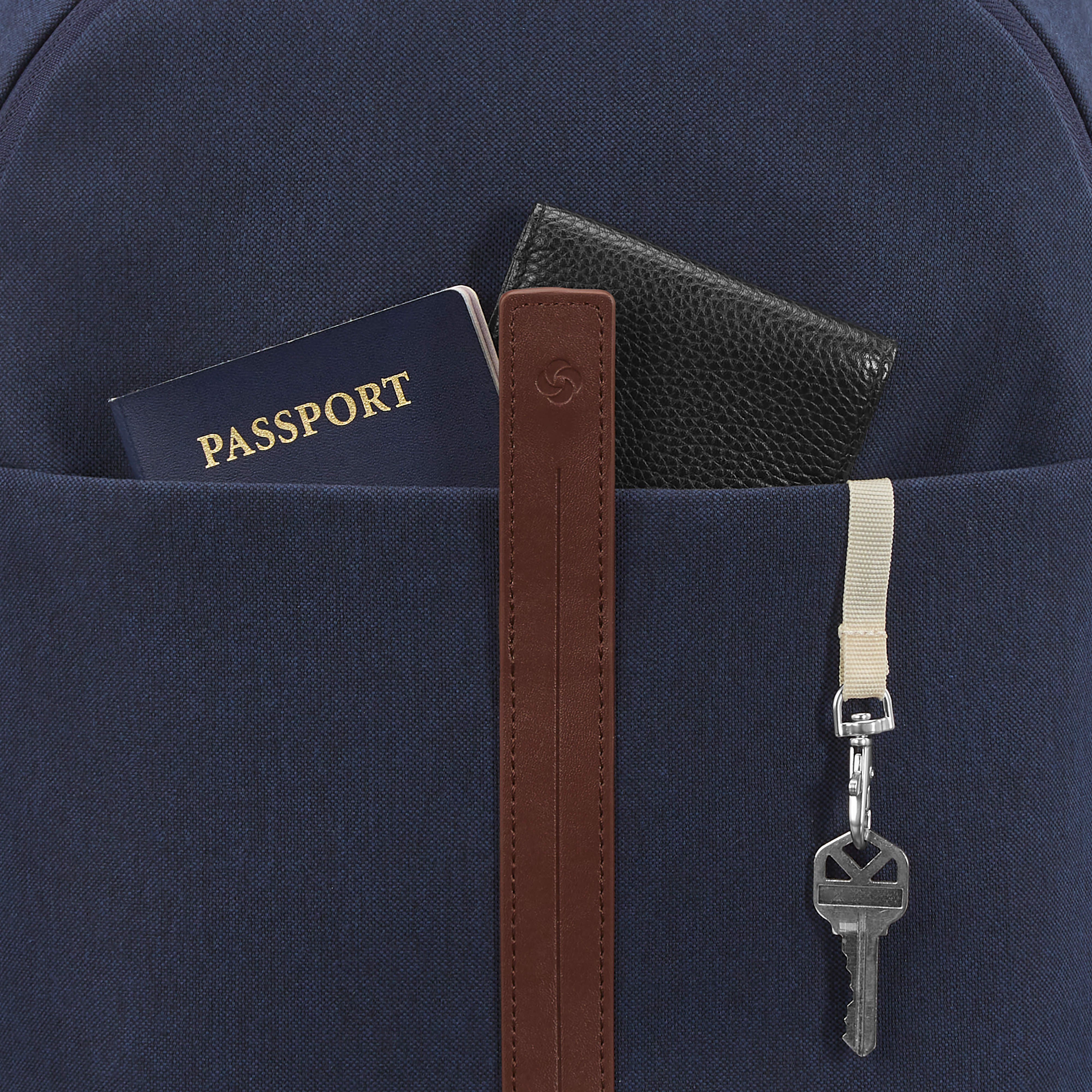 Virtuosa Backpack in the color Navy. image number 6